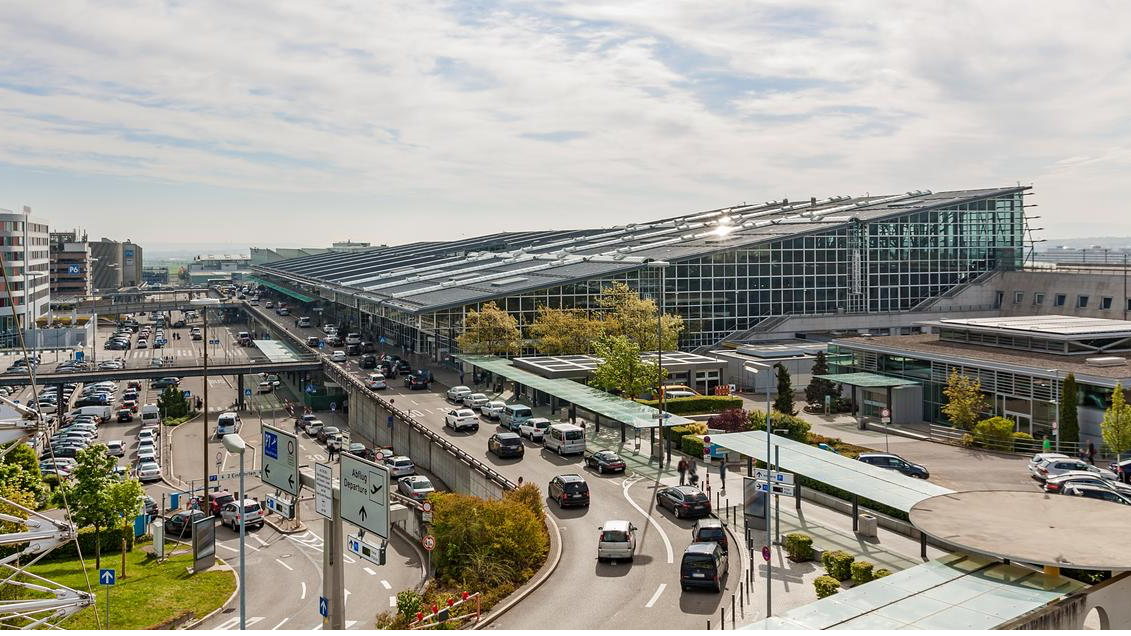 Airport-parking-stuttgart.de Parkplatz-flughafen-stuttgart www.parklot.de