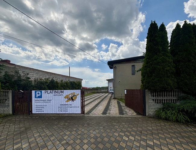 Brama wjazdowa na parking