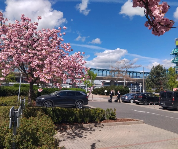 PRG Parking U Prioru 4, 161 00 Praha 6-Ruzyně, Czechy