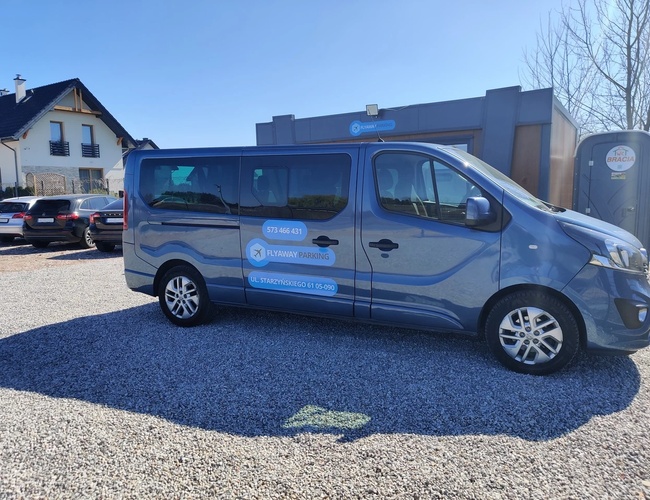Transfer cu autobuzul