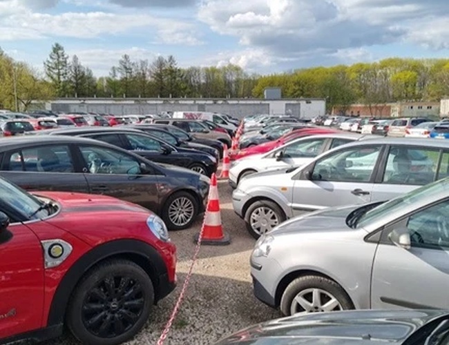 zdjęcie Aparcamiento Avanti parking Modlin