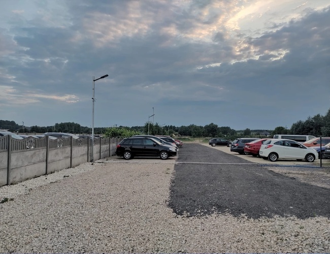 plac parkingowy