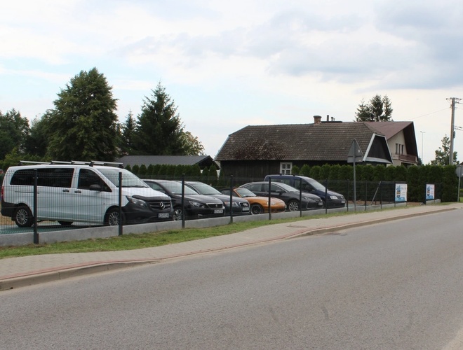 Plac parkingowy