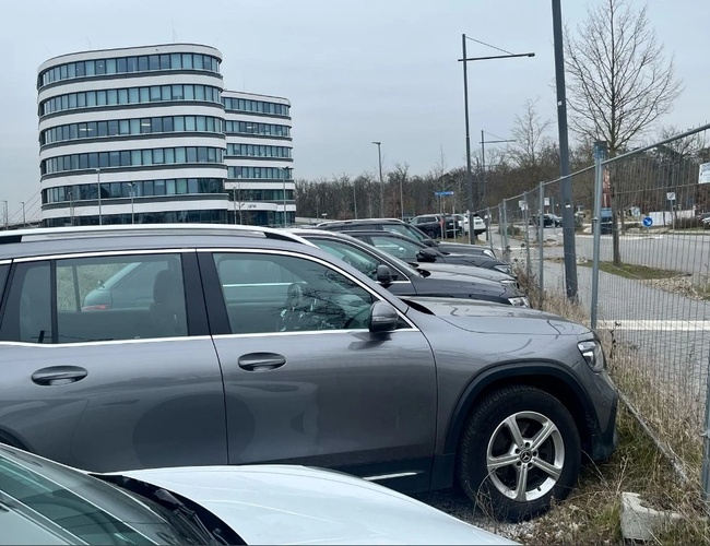 zdjęcie Parkoviště Flughafenparker parking Frankfurt