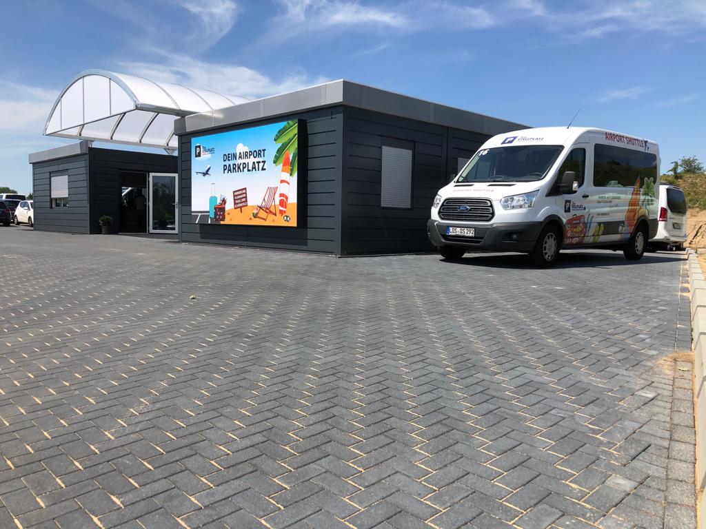 Dein Stellplatz Parken Flughafen Schönefeld Schönefeld www.parklot.de