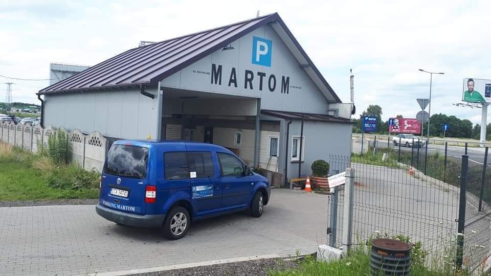 Parkplatz Flughafen München Mit Transfer www.parklot.de