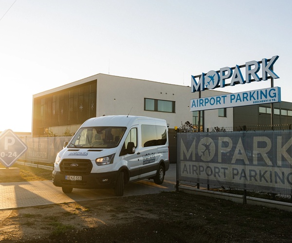 MoPark Airport Parking Vecsés, Széchenyi u. 78, 2220 Węgry