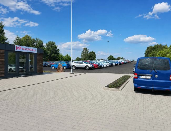 Plac parkingowy