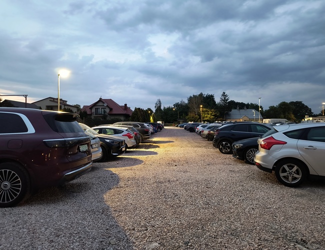 plac parkingowy