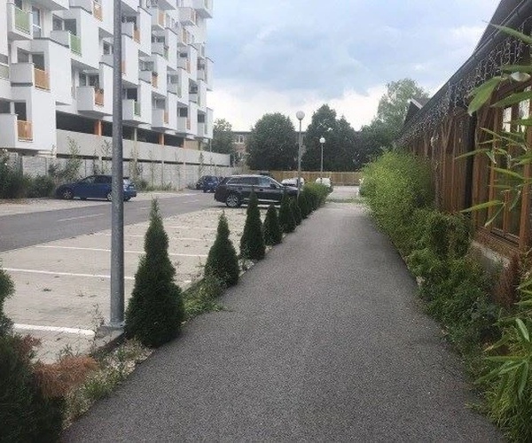 Parking Letisko Parkovisko Ivanská cesta 16945/15A, 821 04 Bratislava, Słowacja