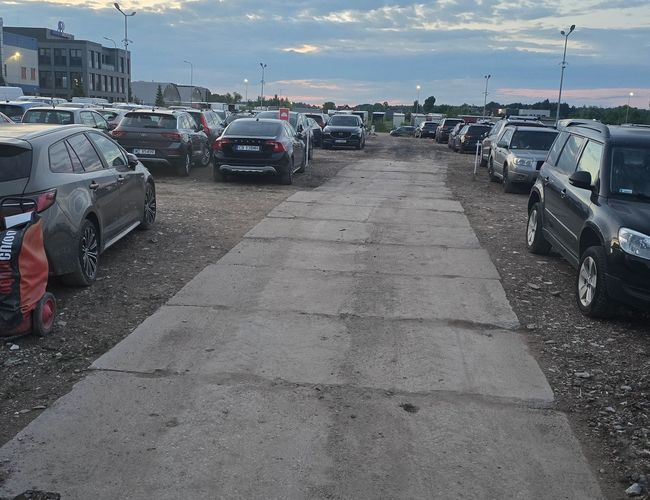plac parkingowy