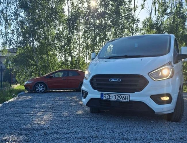 Plac parkingowy - widok ogólny