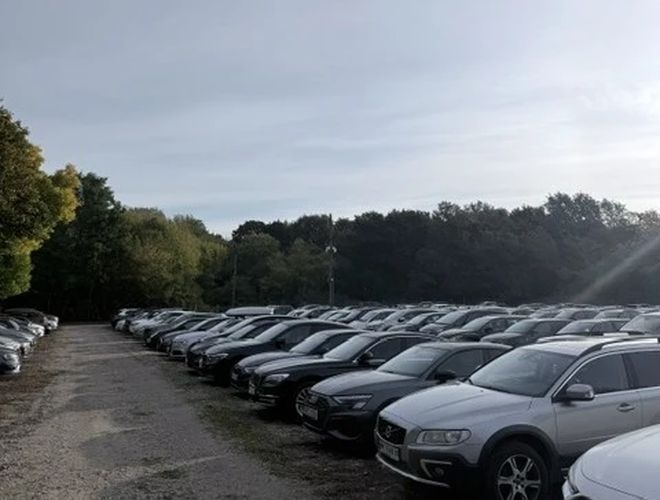 Plac parkingowy