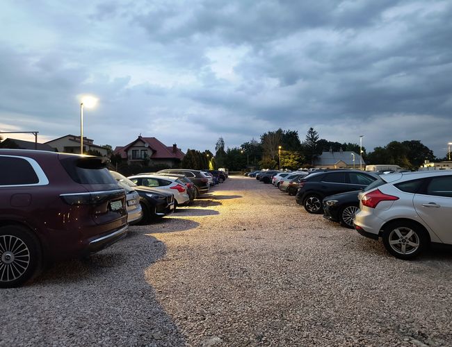 plac parkingowy