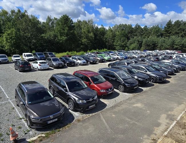 Plac parkingowy