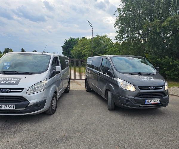Odlotowy Parking Mado Franciszka Plocka 5, 94-106 Łódź