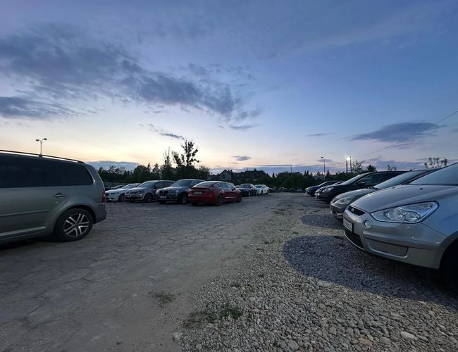 Plac parkingowy