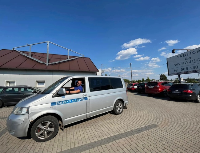 plac parkingowy