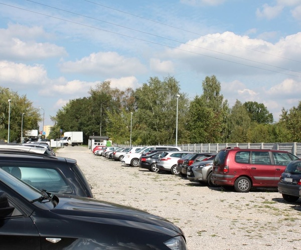 Parking Pienista 32 Pienista 32, 94-109 Łódź