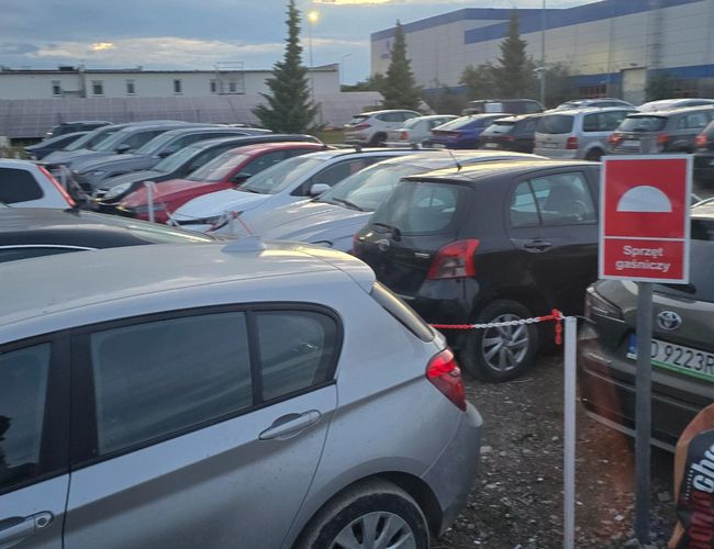 plac parkingowy