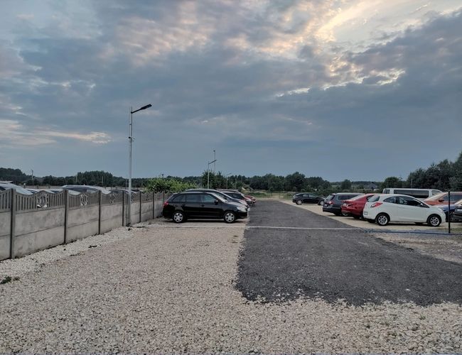 plac parkingowy