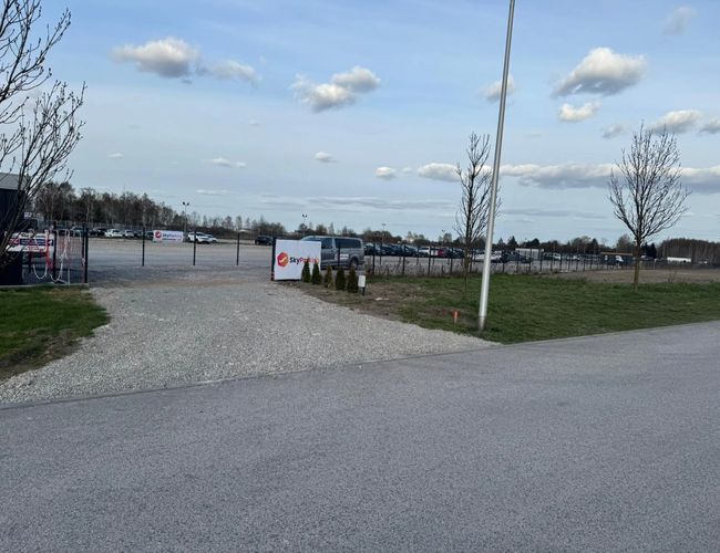 plac parkingowy