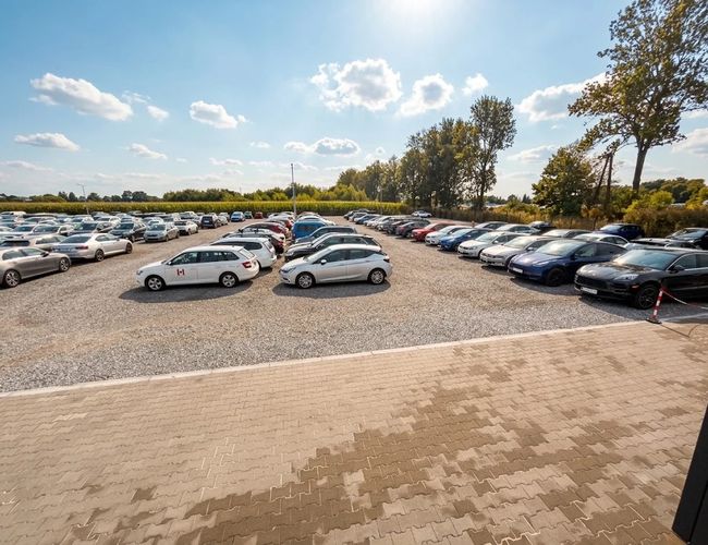 plac parkingowy