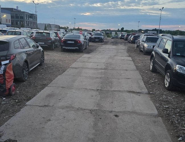 plac parkingowy