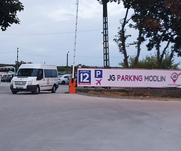 JG Parking ul. Byłych Więźniów Twierdzy Zakroczymskiej 12, 05-170 Zakroczym