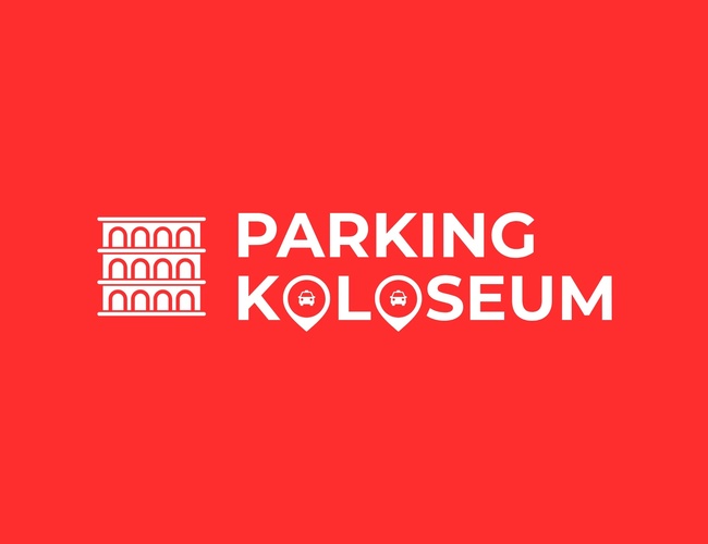 Parkering Colosseum – hvit tekst på rød bakgrunn. Ved siden av teksten er det et ikon av Colosseum. Dette er parkeringens logo.
