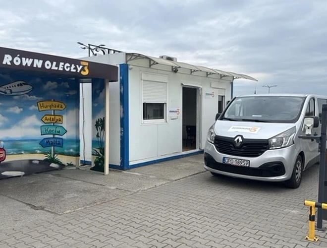 Plac parkingowy