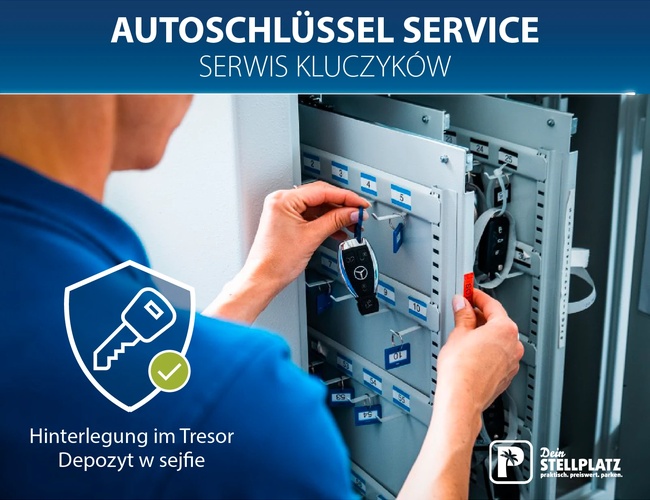 Parking Dein Stellplatz. Pracownik odkłada klucze do sejfu, napis „Autoschlüssel Service / serwis kluczykowy”.